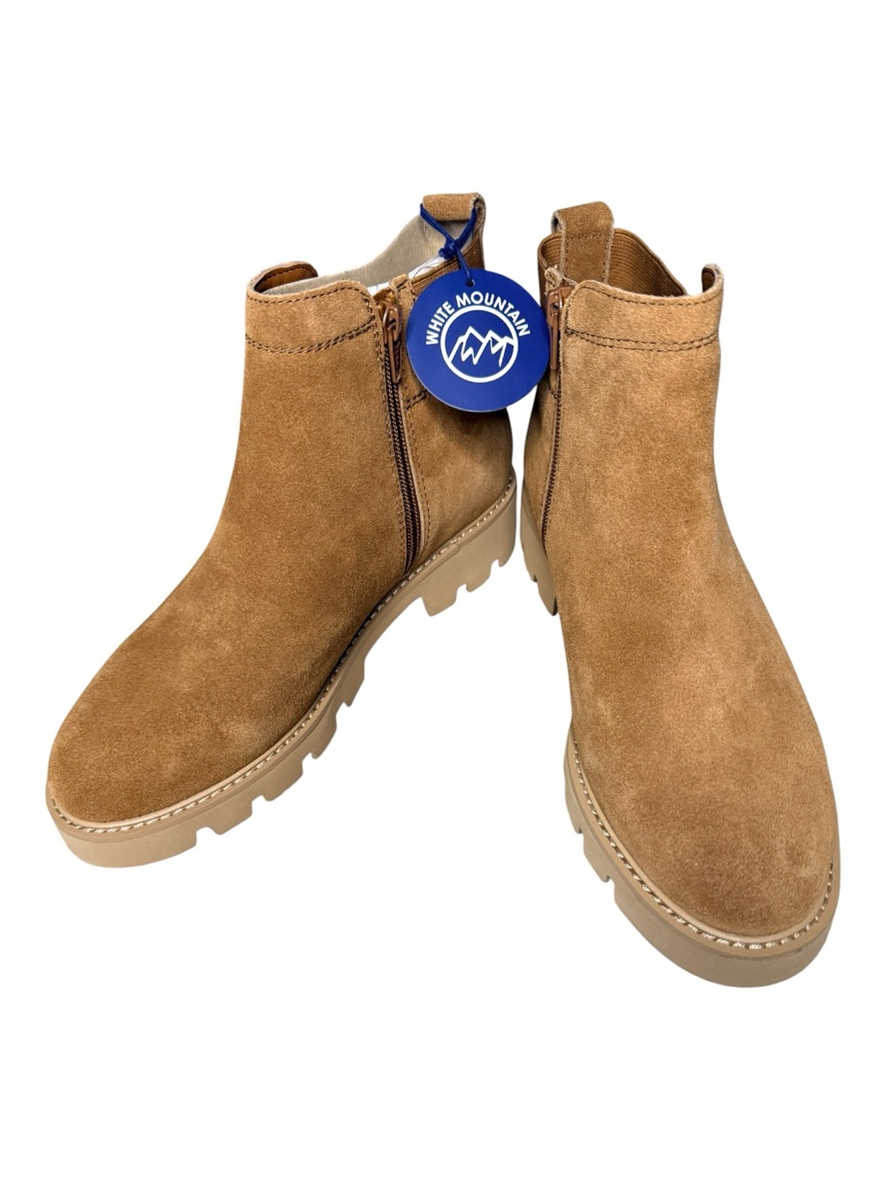 NWT White Mountain Tan Suede Chukka boot wide. Fall flannel winter collegiate 8W